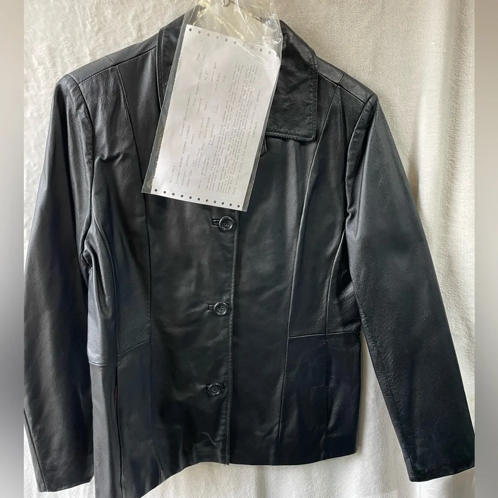 Croft & barrow, black leather women’s jacket. Dry cleaned and not worn. - Picture 2 of 3